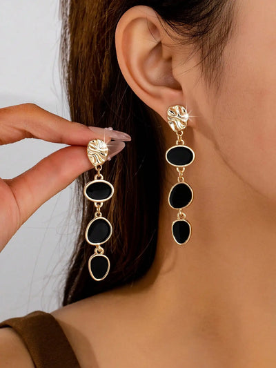 Elara Drop Earrings
